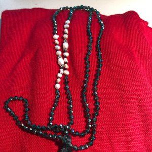 Dark green beads necklace
